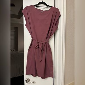 Arcteryx Contenta Belted dress Small Mauve
